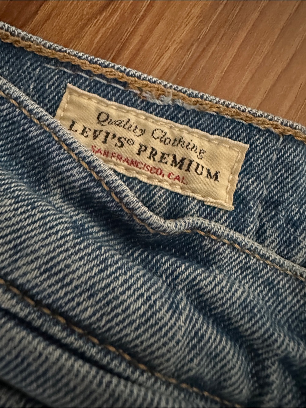 Levi’s Wedgie Straight Jeans Size 25 | High Rise | Vintage-Inspired Denim - Picture 3 of 4